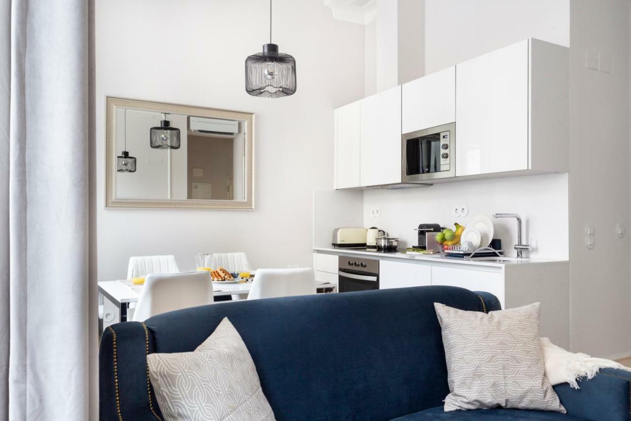 Joivy Wonderful 2Br Flat In The City Centre ลิสบอน ภายนอก รูปภาพ