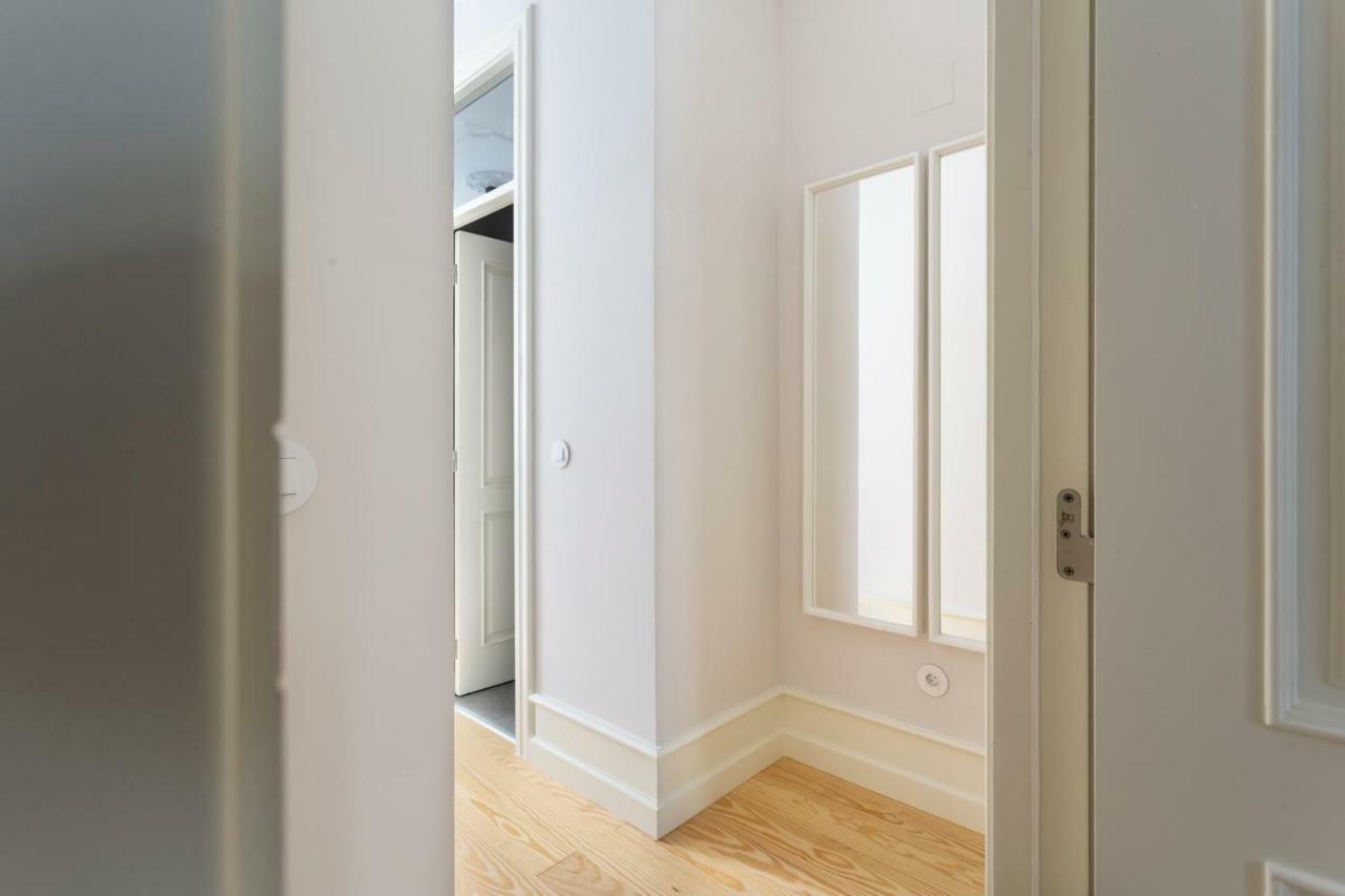 Joivy Wonderful 2Br Flat In The City Centre ลิสบอน ภายนอก รูปภาพ
